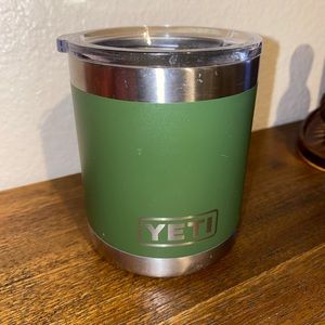 Forest green yeti rambler cup with lid